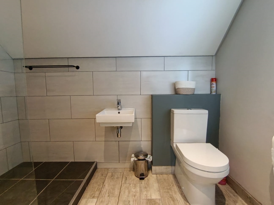To Let 1 Bedroom Property for Rent in Newlands Western Cape